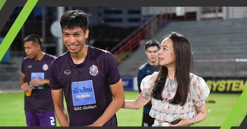 "มาดามแป้ง"ยกนิ้วให้3แข้งสิงห์ติดธงช้างศึกยุคนิชิโนะ
