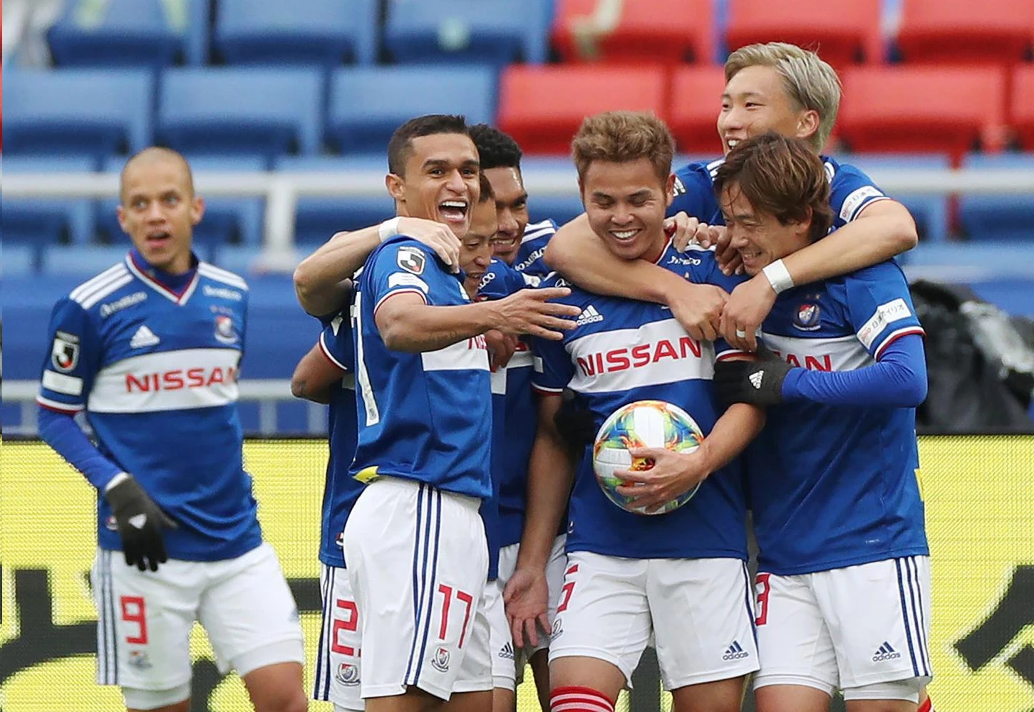 โก๋อุ้มลงเต็มเกม! ซัปโปโร เปิดรังเจ๊า มารินอส 1-1 ศึกลูวาน คัพ เกมแรก
